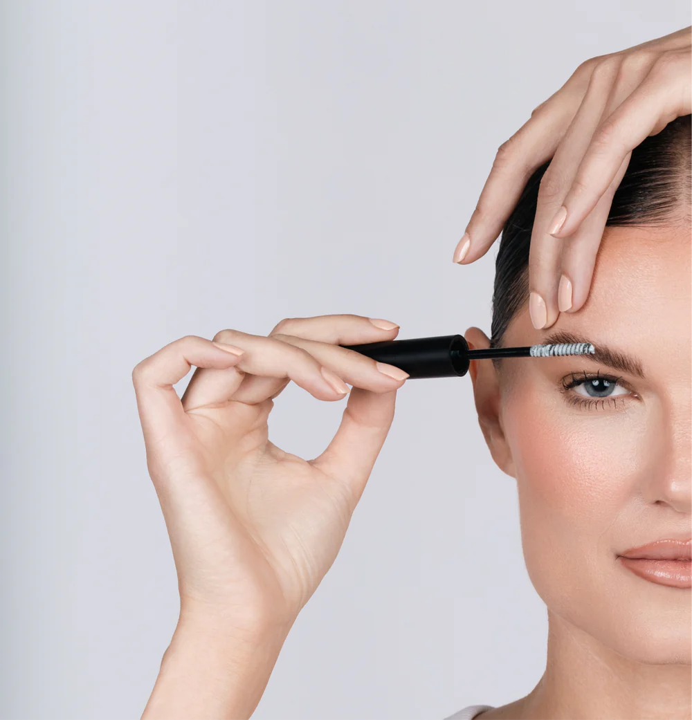 BROW BOSS HIBRIDNI GEL ZA OBRVI | Vosek + Gel